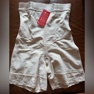 Women's Shapewear in beige / Colombian shapewear